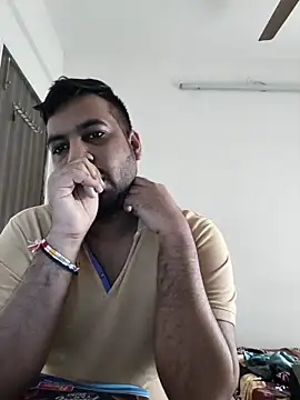 Snapshot of vinay_smalldick chatting on December 5, 1:58 am vinay smalldick online show from December 5, 1:58 am