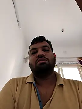 Snapshot of vinay_smalldick chatting on December 14, 2:28 am vinay smalldick online show from December 14, 2:28 am