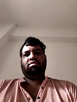 vinay smalldick online show from June 11, 2:22 am