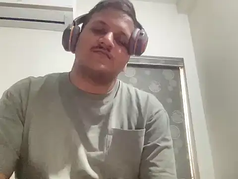 chiikuloveu online show from February 13, 5:14 am