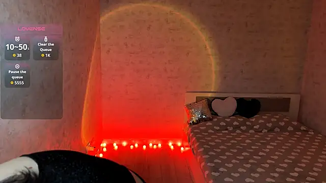 FakeLamb online show from March 18, 9:07 pm