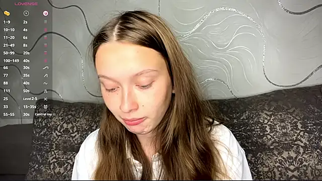 Snapshot of CharlynDini chatting on October 3, 3:20 pm CharlynDini online show from October 3, 3:20 pm