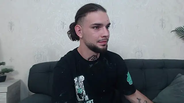 Snapshot of DanyelCarter chatting on September 20, 10:49 am DanyelCarter online show from September 20, 10:49 am