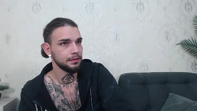 Snapshot of DanyelCarter chatting on October 1, 6:58 pm DanyelCarter online show from October 1, 6:58 pm