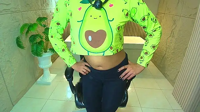 katty berry r online show from December 18, 8:15 pm