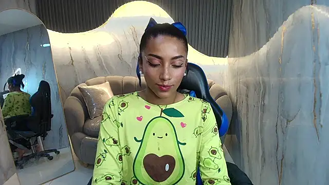 katty berry r online show from February 9, 8:02 pm