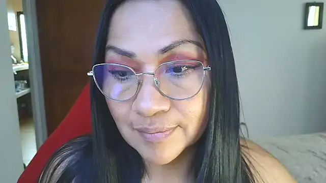 Snapshot of LissafeetHott chatting on March 9, 7:29 pm LissafeetHott online show from March 9, 7:29 pm