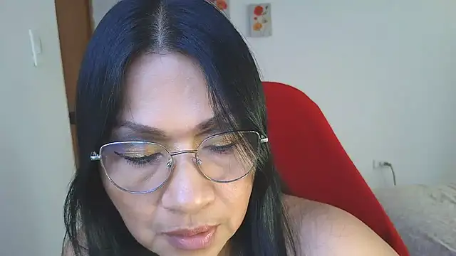 Snapshot of LissafeetHott chatting on March 10, 8:36 pm LissafeetHott online show from March 10, 8:36 pm