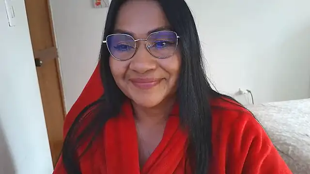 Snapshot of LissafeetHott chatting on March 12, 8:37 pm LissafeetHott online show from March 12, 8:37 pm
