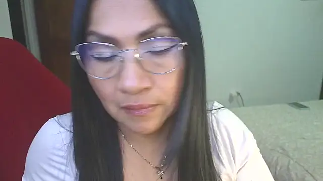 Snapshot of LissafeetHott chatting on March 31, 11:38 pm LissafeetHott online show from March 31, 11:38 pm