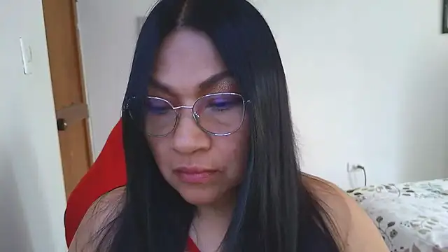 Snapshot of LissafeetHott chatting on May 3, 4:24 pm LissafeetHott online show from May 3, 4:24 pm