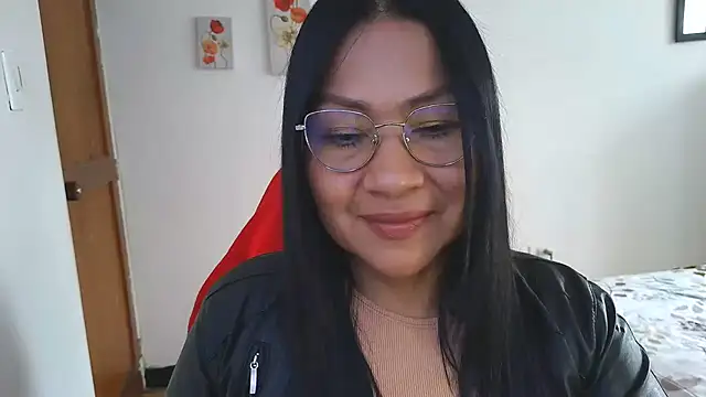 Snapshot of LissafeetHott chatting on May 10, 4:56 pm LissafeetHott online show from May 10, 4:56 pm