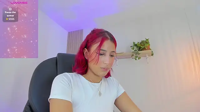 Cristalfoxy  online show from January 12, 7:52 pm