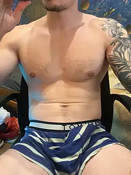 fronkie9384 online show from April 10, 2:22 pm