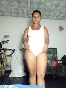 Lucy-Ferr online show from February 5, 9:52 pm