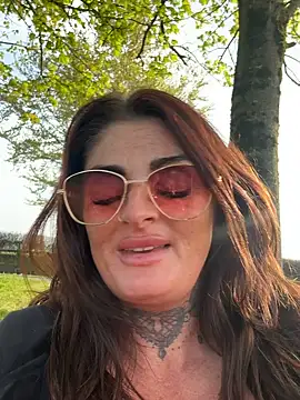 IrishmilfAnna online show from April 23, 5:26 pm