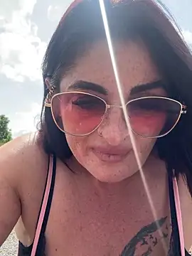 IrishmilfAnna online show from April 25, 1:41 pm