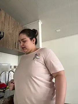 Snapshot of PortuPAWG chatting on February 15, 7:54 pm PortuPAWG online show from February 15, 7:54 pm