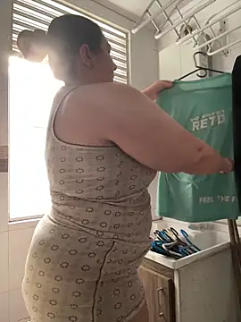 Snapshot of PortuPAWG chatting on February 19, 10:17 pm PortuPAWG online show from February 19, 10:17 pm