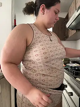 Snapshot of PortuPAWG chatting on March 8, 6:34 pm PortuPAWG online show from March 8, 6:34 pm