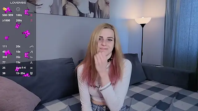 HelenMartines online show from October 17, 10:07 am