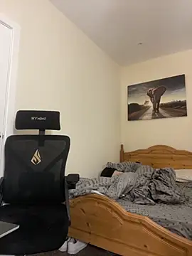 Snapshot of mixedcouplee69 chatting on September 8, 6:51 pm mixedcouplee69 online show from September 8, 6:51 pm