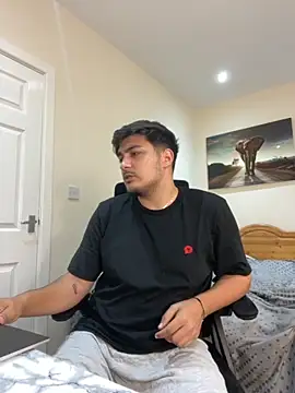 Snapshot of mixedcouplee69 chatting on September 20, 7:59 pm mixedcouplee69 online show from September 20, 7:59 pm