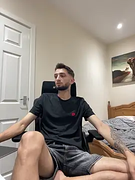 Snapshot of mixedcouplee69 chatting on September 30, 8:03 pm mixedcouplee69 online show from September 30, 8:03 pm