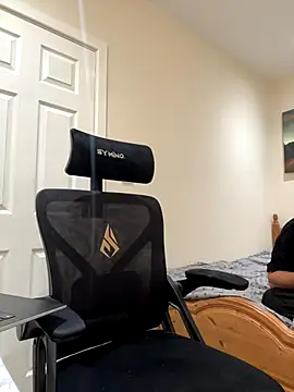 Snapshot of mixedcouplee69 chatting on October 6, 11:51 am mixedcouplee69 online show from October 6, 11:51 am