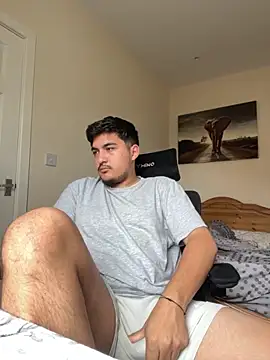 Snapshot of mixedcouplee69 chatting on October 7, 10:34 am mixedcouplee69 online show from October 7, 10:34 am