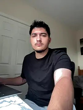 Snapshot of mixedcouplee69 chatting on October 8, 7:39 am mixedcouplee69 online show from October 8, 7:39 am