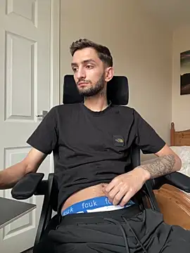 Snapshot of mixedcouplee69 chatting on October 26, 1:17 pm mixedcouplee69 online show from October 26, 1:17 pm