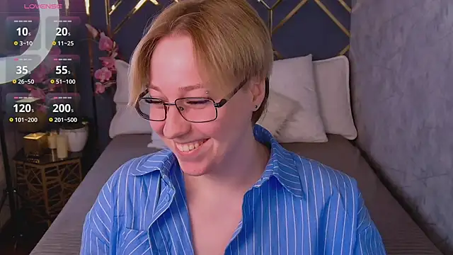AlexandraGreen online show from July 23, 9:24 pm
