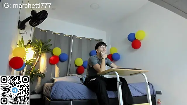 mrhot night online show from June 28, 11:00 pm