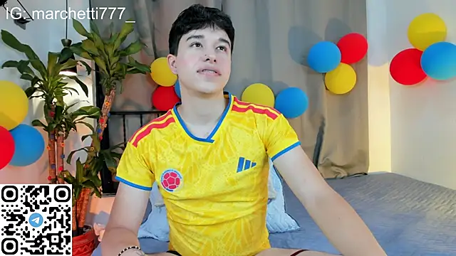 mrhot night online show from July 3, 11:22 pm