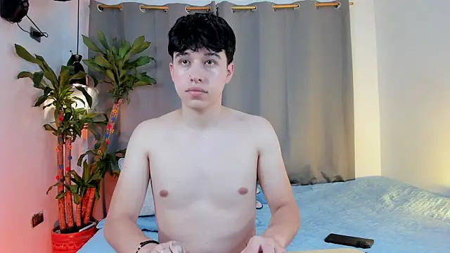 mrhot night online show from July 22, 5:32 am