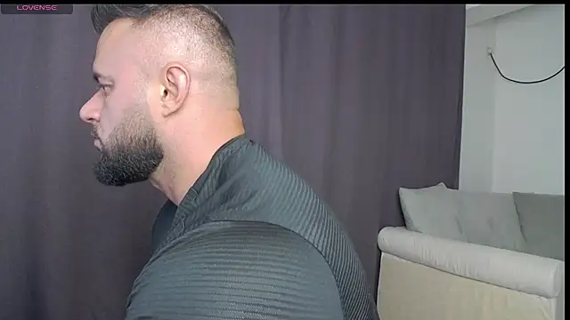 Snapshot of RickyMiami1 chatting on July 17, 7:08 pm RickyMiami1 online show from July 17, 7:08 pm