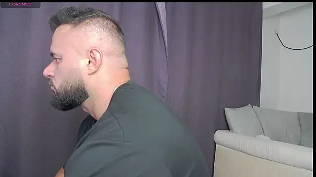 Snapshot of RickyMiami1 chatting on July 23, 6:06 pm RickyMiami1 online show from July 23, 6:06 pm