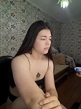 Snapshot of Albi_Glow chatting on September 26, 2:48 am Albi Glow online show from September 26, 2:48 am