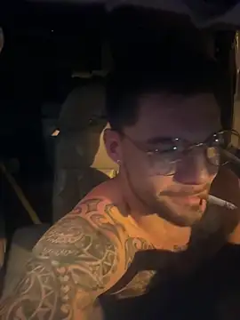 Snapshot of CaptHook931 chatting on April 1, 5:08 am CaptHook931 online show from April 1, 5:08 am