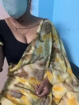 Snapshot of monal_95 chatting on February 19, 2:46 pm monal 95 online show from February 19, 2:46 pm