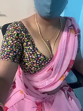 Snapshot of monal_95 chatting on March 17, 2:53 pm monal 95 online show from March 17, 2:53 pm