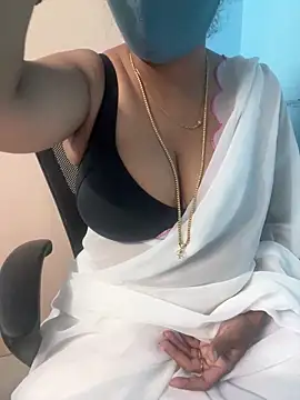 Snapshot of monal_95 chatting on March 28, 2:33 am monal 95 online show from March 28, 2:33 am