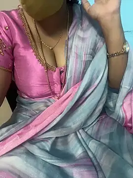 Snapshot of monal_95 chatting on March 31, 3:23 pm monal 95 online show from March 31, 3:23 pm