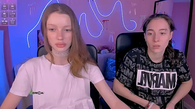 khloebeauty online show from March 28, 8:08 pm