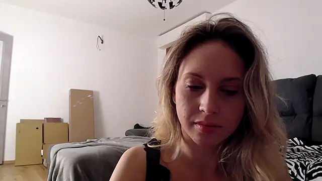 L Sofia online show from October 10, 8:24 am