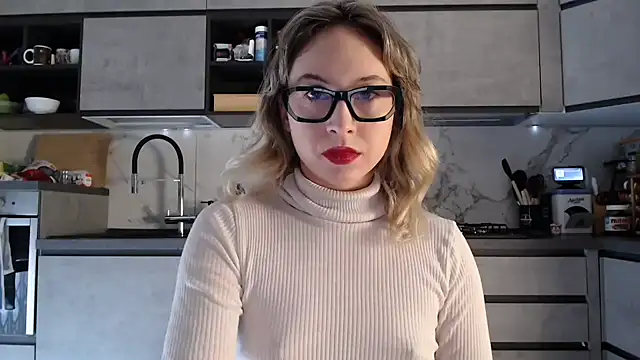 Snapshot of L_Sofia chatting on March 6, 11:39 am L Sofia online show from March 6, 11:39 am