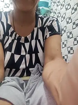 meenu bhabhi547 online show from September 26, 5:06 pm