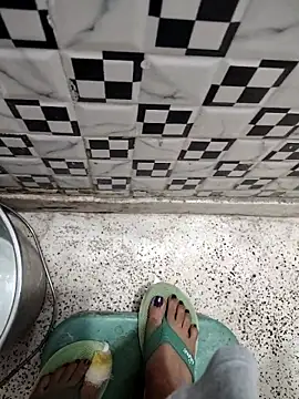 meenu bhabhi547 online show from October 8, 2:31 am