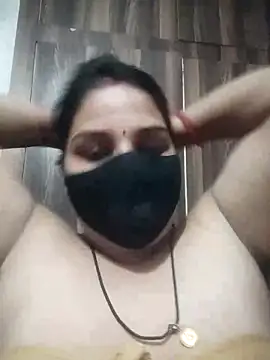 Snapshot of Sexybhabhi6 chatting on September 13, 6:24 am Sexybhabhi6 online show from September 13, 6:24 am